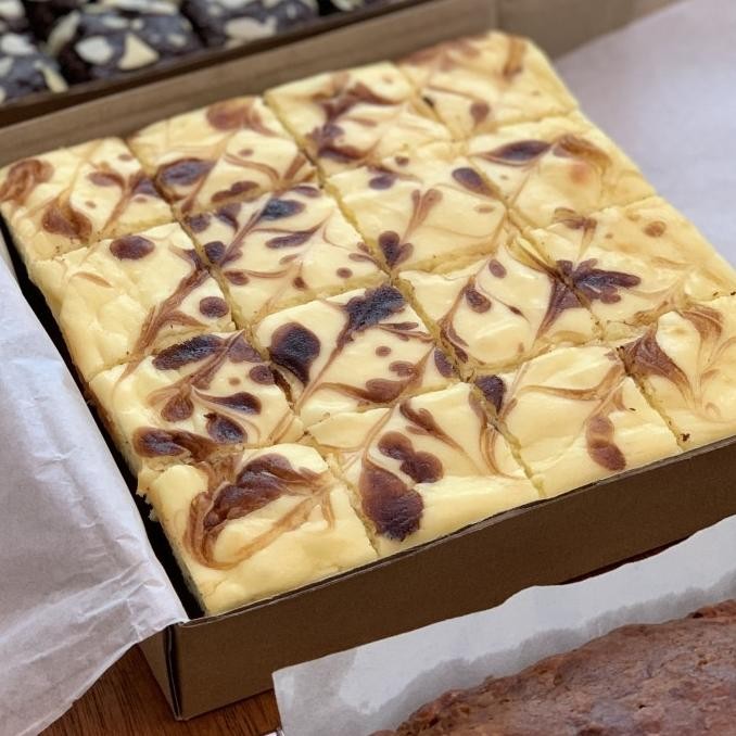 

Sale Fudgy Brownies With Cream Cheese | Brownies Cheesecake | Fudgy Brownie