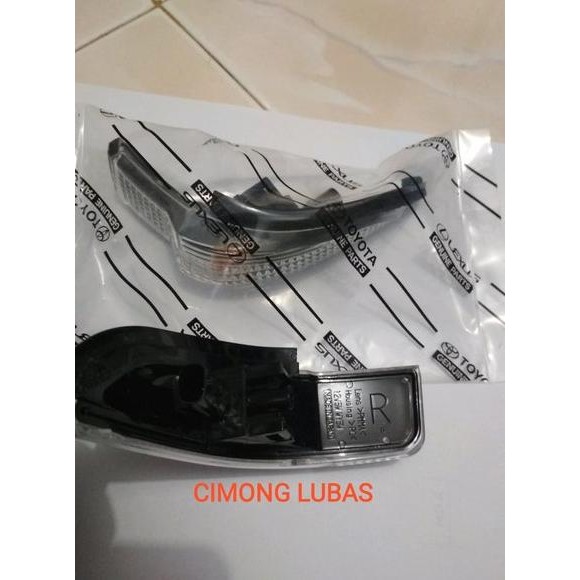 lampu sen spion calya sigra 1pc Kanan
