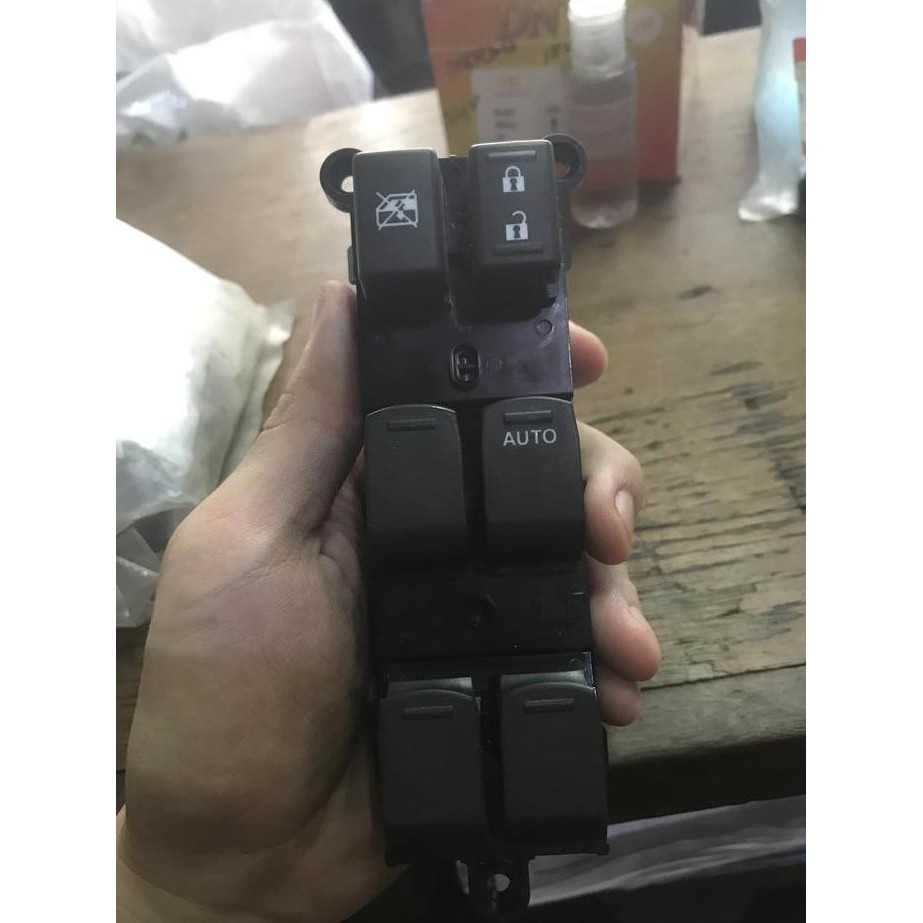 Saklar switch power window depan kanan suzuki ertiga R3 all new swift ECU & Kelistrikan Mobil