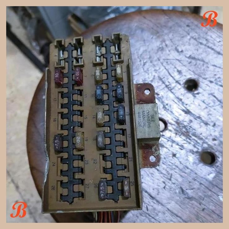 [PSJ] BOX SIKRING DASHBORT CHEROKEE XJ