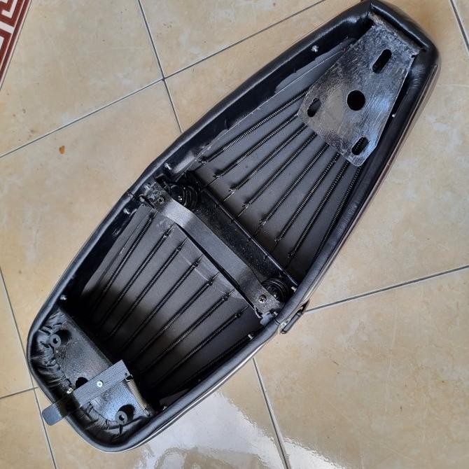 JOK VESPA PIAGGIO PANJANG MODEL TIMBUL BAGUS