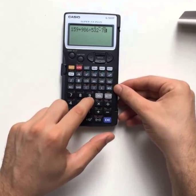

CASIO FX-5800P - Kalkulator Sekolah/Kuliah - Programming - 664 fungsi LDS