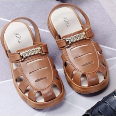 Sandal Selop Karet Wanita Alina Motif Strap Jaring Ujung Tertutup 062-2