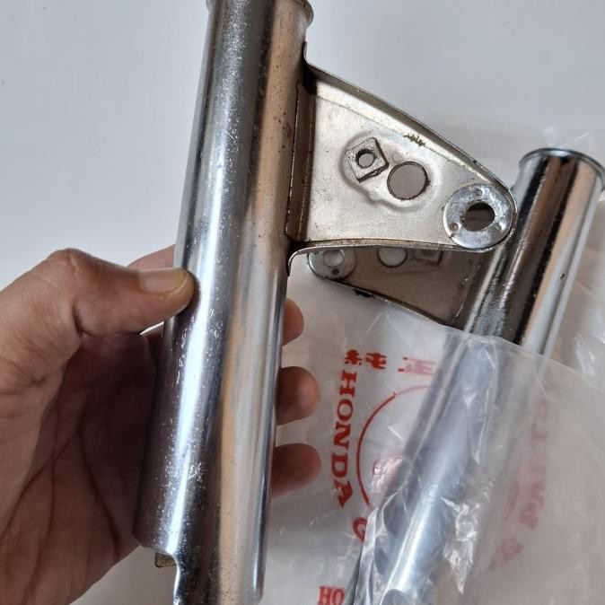 Terlaris Kuping Kupingan Lampu Headlamp Sen Depan Original Cb125 Cb 125 Cb125S Ready Stok