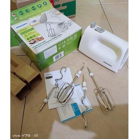 

Terlaris Philips Hr 1552 Mikser Hand Mixer Tangan Daya 170 Watt W Wat Pencampur Pengocok Pengaduk Adonan Telur Telor Gandum Kue Roti 5 Level Kecepatan Tahan Lama Material Plastik Pelastik Mengaduk Awet Body Kuat Phillip Pilip Pilips