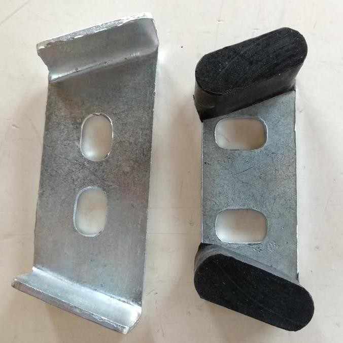 TERBARU - Stoper door checker pintu belakang Taft GT Feroza