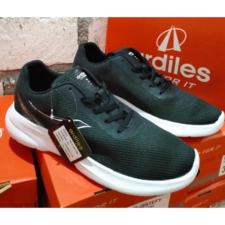 Best Sepatu Sekolah Wanita Sepatu Sneakers Ardiles Hiromi -  Calliandra