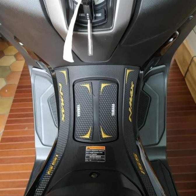 Promo Tankpad Nmax 2020 / Tank pad Nmax 2020 gold COD