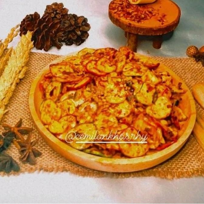 

SEBLAK KURUPUK BAWANG KEMSAN 500 GRAM Kerupuk Food Pedas