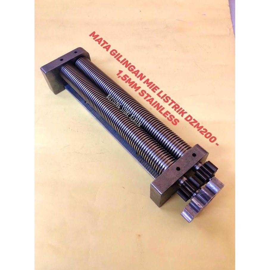 Miliki Sparepart Gilingan Mie Dzm 200 /Mata Pisau Halus/ Mata Pisau 1,5 Mm Ss