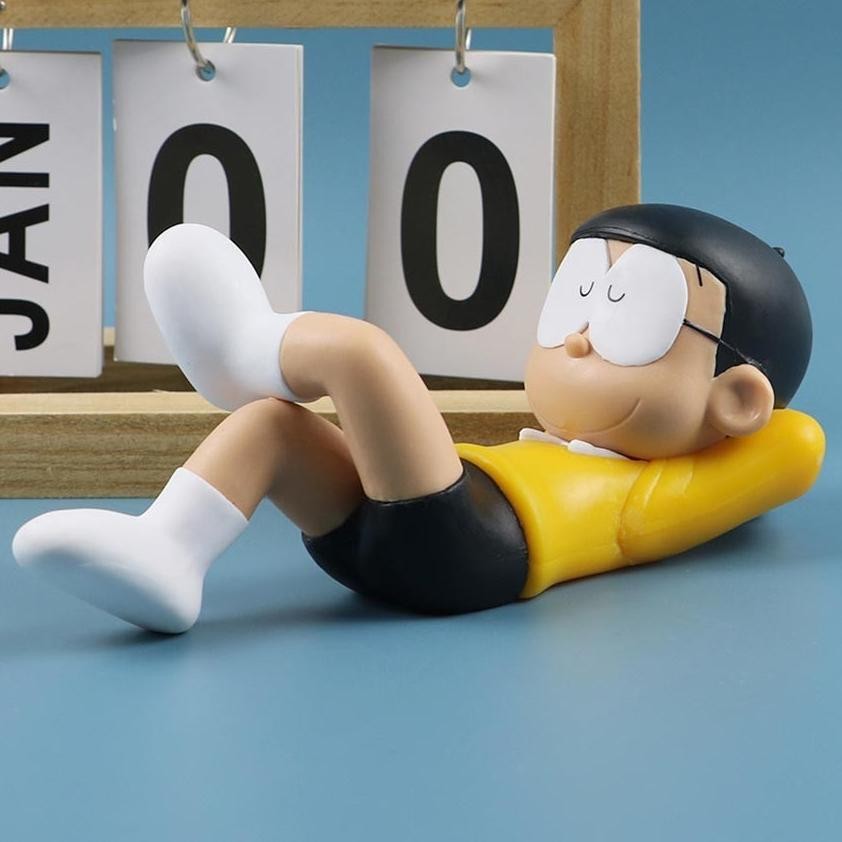 Premium Action Figure Pajangan Mobil Nobita / Doraemon Nobita Sleeping Action Figure Pvc / Mainan St