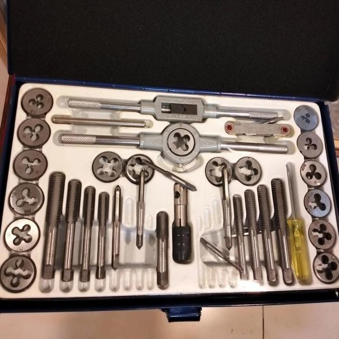 

101826 TAP AND DIES 40 PCS ( ORIGINAL COLOR) LAKONI PRO