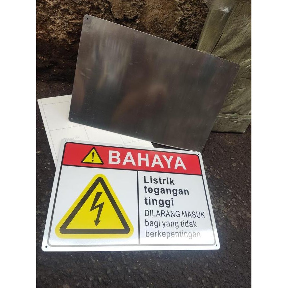 ------] Bahaya Listrik Tegangan Tinggi