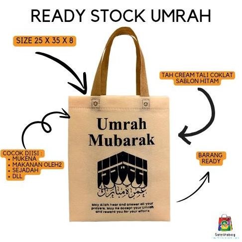 

SIAP KIRIM TAS GOODIEBAG ISI 12 DENGAN HANDLE UKURAN 25X35X8 SOUVENIR SPUNBOND KAPASITAS 5 KG - UMROH DAN HAJI KA'BAH ANTI-GORES HITAM