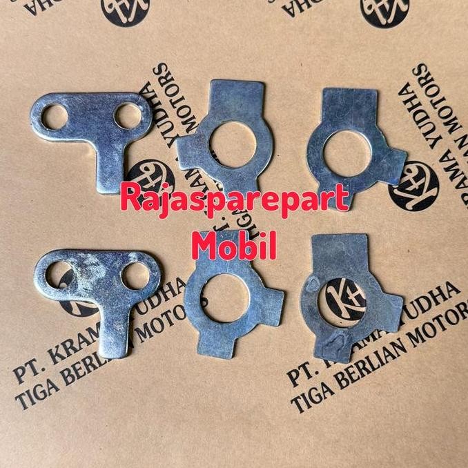 Plat Kancingan Gardan Canter 125 / 136 Original