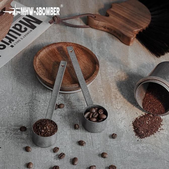 

MHW-3BOMBER LONG COFFEE BEAN MEASURING SPOON STAINLESS STEEL 304 / SENDOK TAKAR BIJI KOPI BUBUK TEH SUS304 PANJANG TEA SPOON ESPRESSO BERKUALITAS PREMIUM ORIGINAL MHW3BOMBER TERMURAH