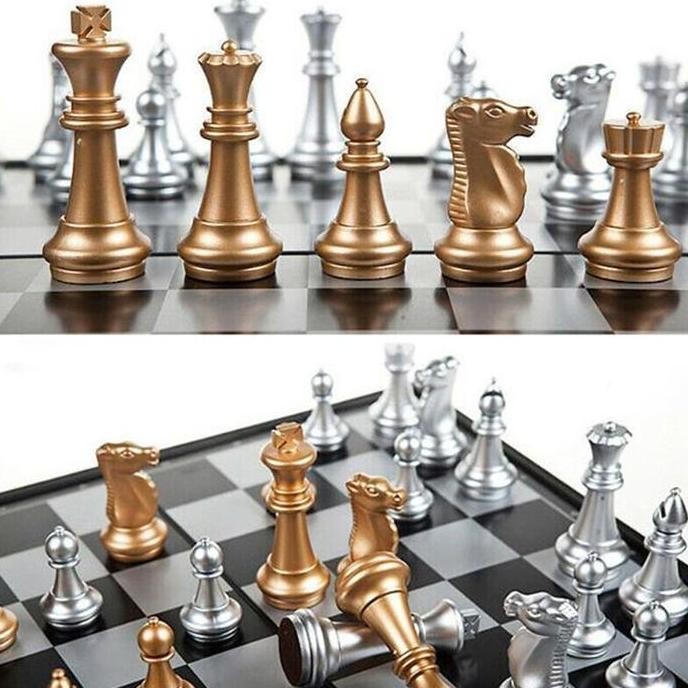 Miliki Papan Catur Magnet Lipat Dengan 32 Potongan Catur Emas & Perak