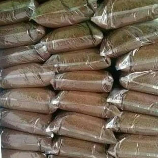 

Terlaris Pupuk Kandang Kambing Pupuk Kompos Repacking 1 Kg