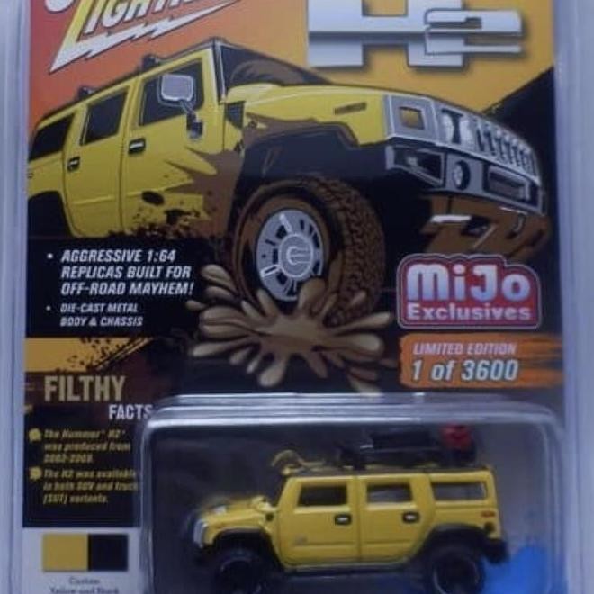 Johnny Lightning Mijo Hummer H2 Wagon Yellow 1/64