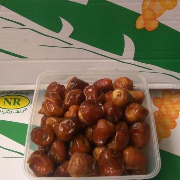 

READY Kurma Sukari / Sukkari Korma Basah 1 kg Al Qassim