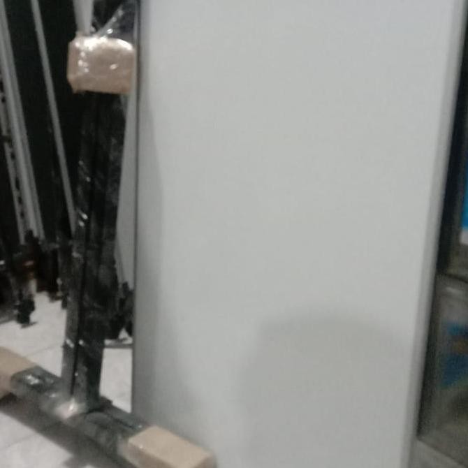 

Papan tulis / Whiteboard DAIKI Single face stand magnetic uk 90x120cm Kualitas Original