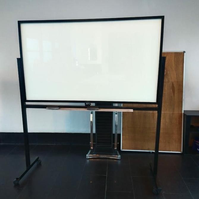 

Glassboard Standing 90x120 ( Kaki Roda ) Kualitas Original