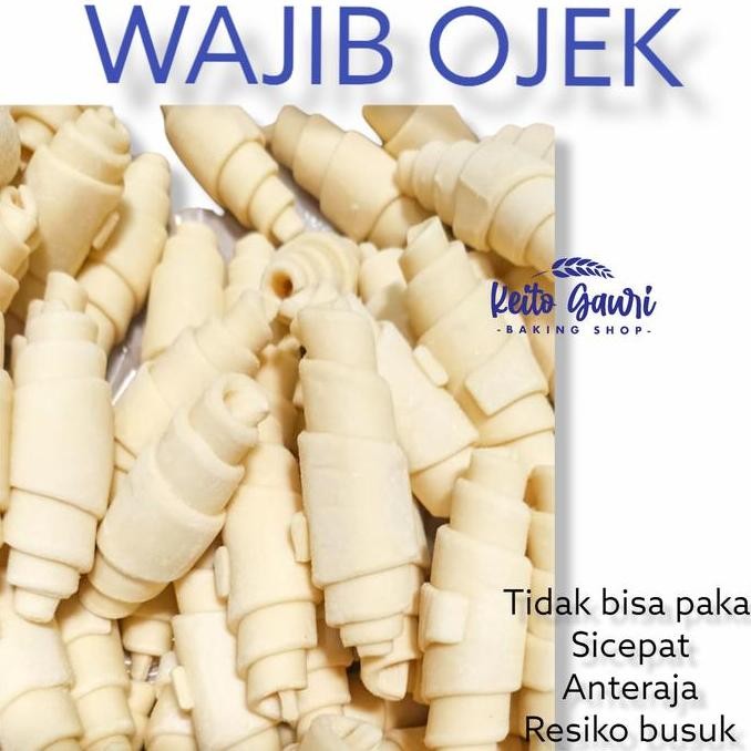 

Ready Croissant Dough Frozen Isi 10 Pcs @ 30 Gram Croffle