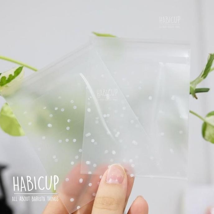 

ready Plastik Doff Polkadot - Plastik Perekat Dot Cookies - 10 x 10 cm