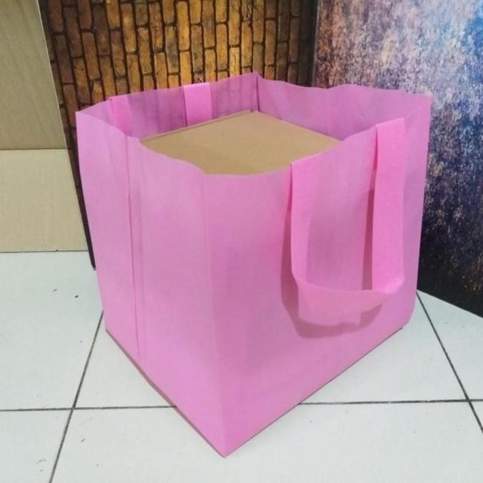 

ready tas kain spunbond ukuran 20/22/25 ( per pack isi 12pcs ) bahan Tebal