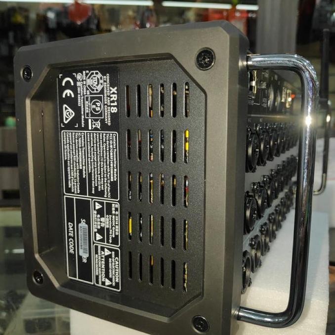 Digital Mixer Behringer X Air 18 (Xr 18) New Stok