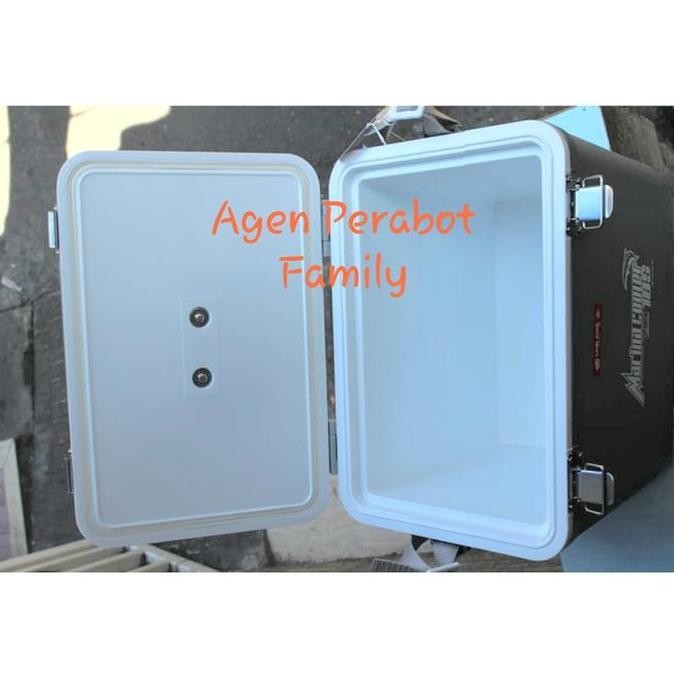 Marina 18S Cooler Box 16Liter Lion Star Tempat Daging Ikan Piknik