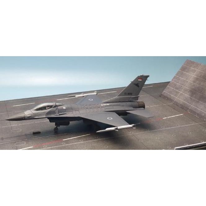 Diecast Pesawat Tempur F-16Am Tni Au Scale 1/72