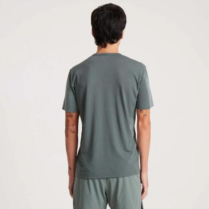 Roark Run Amok Mathis Short Sleeve Active Tee running