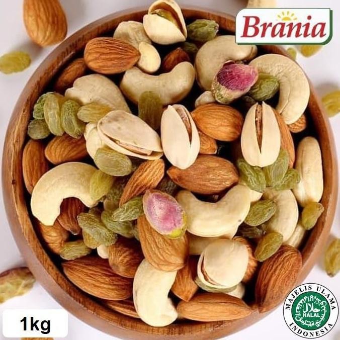 

Premium Mix Nuts / Trail Mix/Kacang Mix /Almond Cashew Pistachio 1 Kg