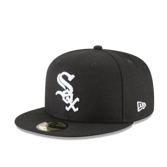 Grosir Chicago White Sox  Black And White Basic 59Fifty Fitted - Bisa Request Produk Lain Dari Ameri