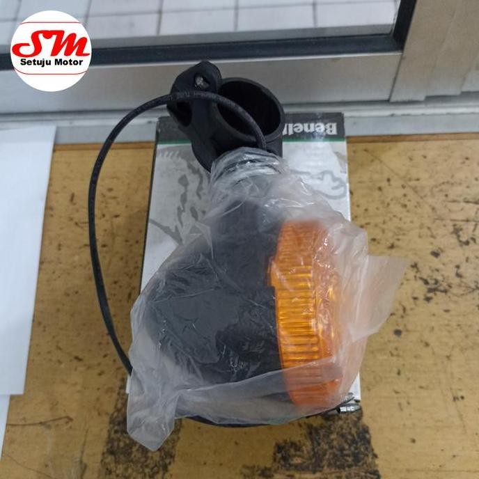 Lampu sen depan kiri Benelli Patagonian Eagle 250 Original