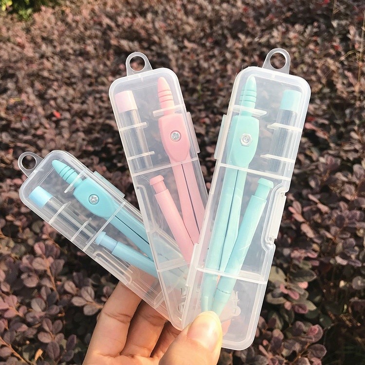 

Alat Tulis Membuat Lingkaran Busur / Jangka Import Set Math + Pensil