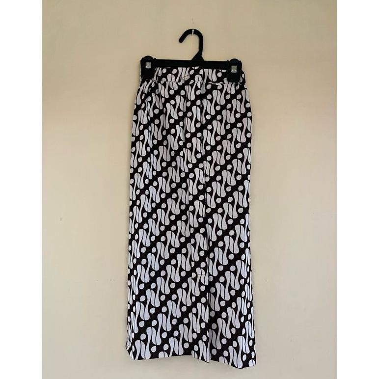 ROK BATIK WIRU JADI ROK BAWAHAN KEBAYA MOTIF BATIK TRADISIONAL / JARIK WIRU DEWASA WANITA SIZE S M L
