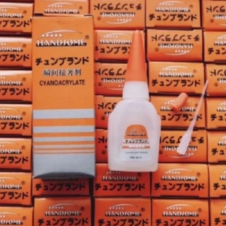 

JH8 Lem Korea Handsome atau lem tetes Harga untuk 1 Bok isi 50 Buah