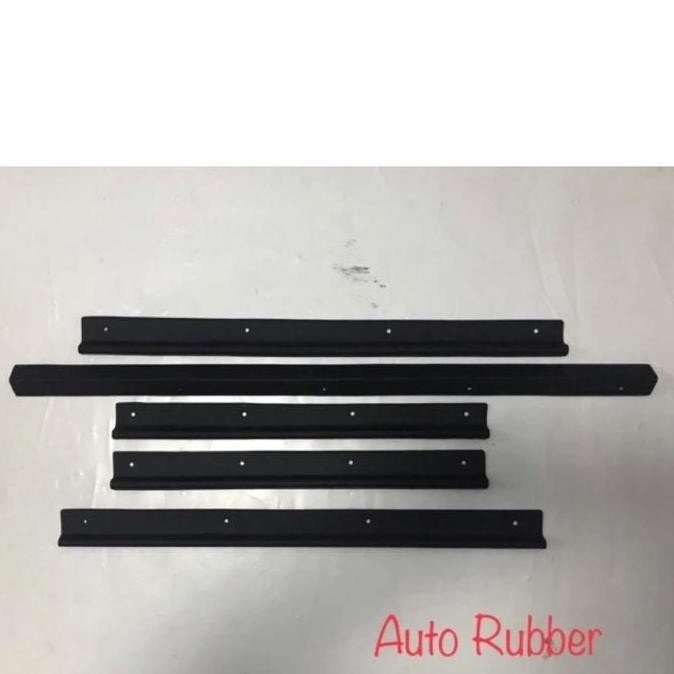 Plat Penjepit Karpet Isuzu Panther Kotak Sill Plate Panther Kotak 1 Set Asli