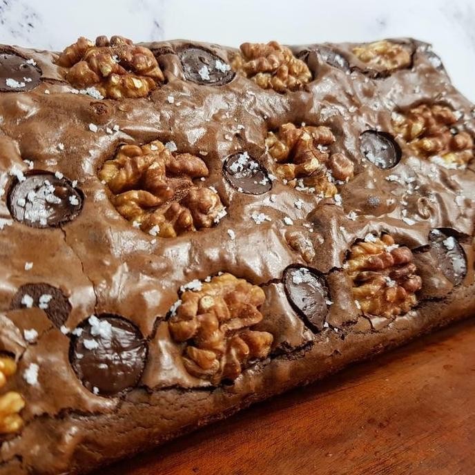 

Don Bakeshop Super Premium Brownie - Belgian Chocolate Walnut Sea Salt