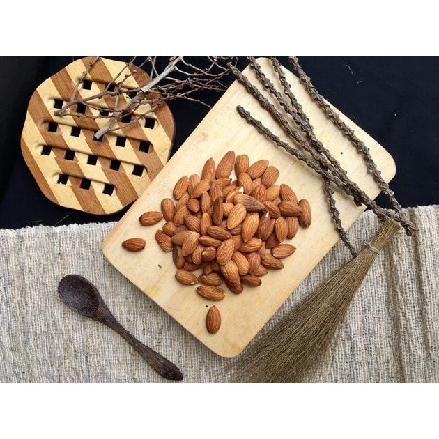 

raw almond natural 250gr termurah