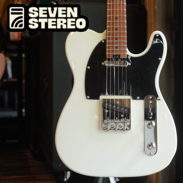Soloking MT-1 Vintage MKII with Roasted MN FB in Olympic White