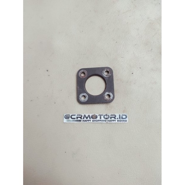 Plat Tahanan Pengungkit Penahan Per Rumah Kampas Kopling Cluth House Suzuki Smash 110 New Lama Ori C