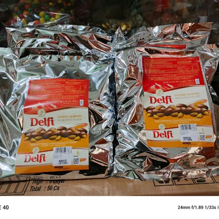 

terbaru !!! delfi golden almond dan mede berat 1 kg 500g ready