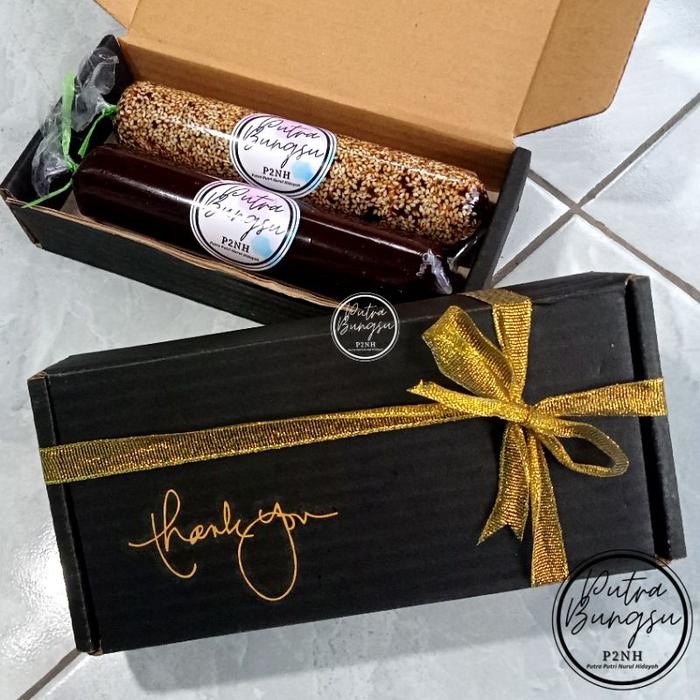 

Oleh Oleh Tangerang Dodol Premium Paket Parcel Gift Box Murah