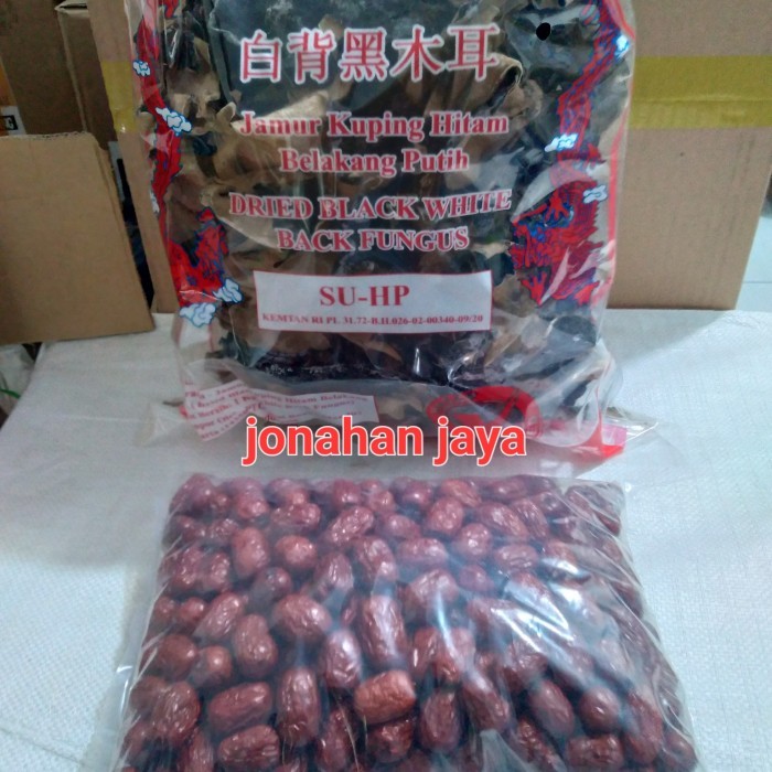 

jamur hitam putih 1kg + Angco kurma merah 1kg