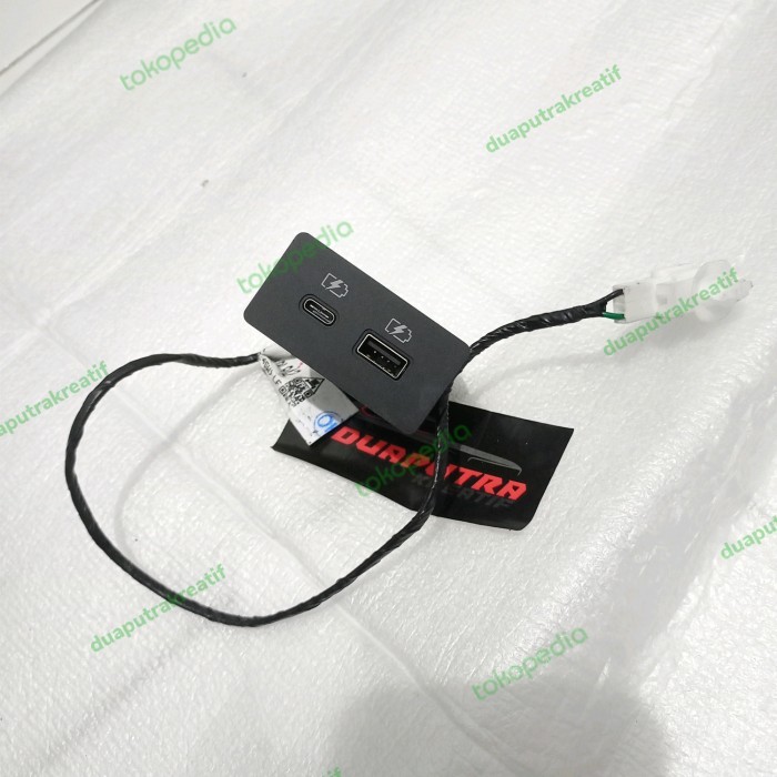 modul Port usb output charger mobil nissan