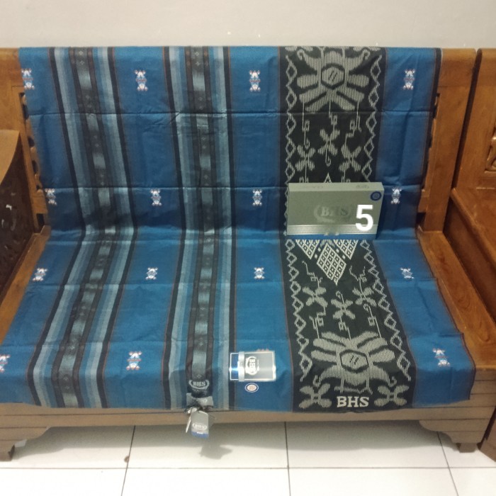 Kosanshoop Sarung Bhs Classic Skt Dam Silver