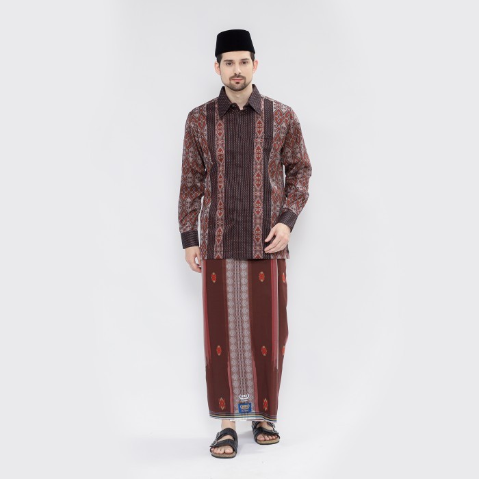 Kosanshoop Sarung Bhs Classic Gold Motif C48 Jgf Coklat Tua